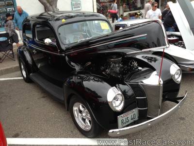 Black Ford Deluxe Coupe